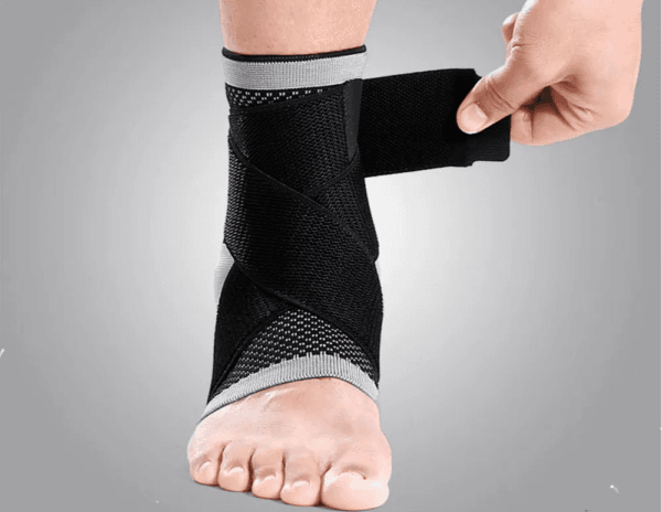 3D-Flat-Knit-Compression-Ankle-Support-with-Strap (1)